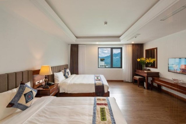 Superior Twin Window